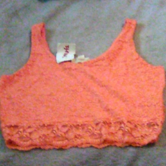 Crop top - Picture 1 of 2